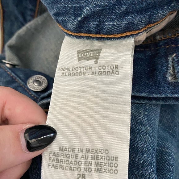 Levi’s 501 Cutoff Shorts - Picture 2 of 3